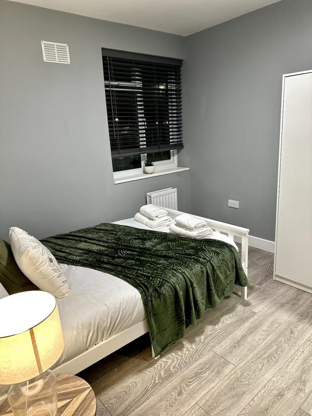 Cosy Ensuite Double Room, Near Heathrow Airport Northolt  Eksteriør bilde