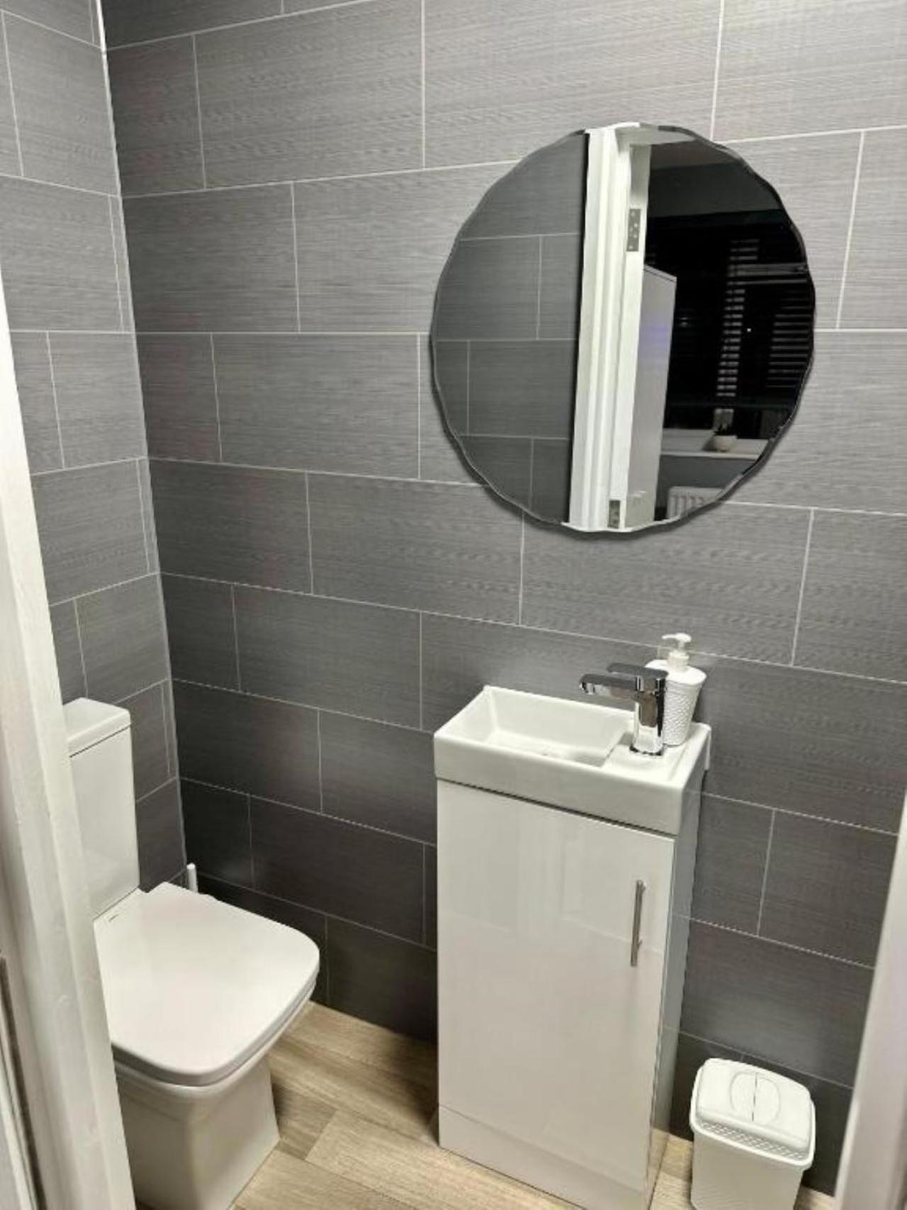 Cosy Ensuite Double Room, Near Heathrow Airport Northolt  Eksteriør bilde